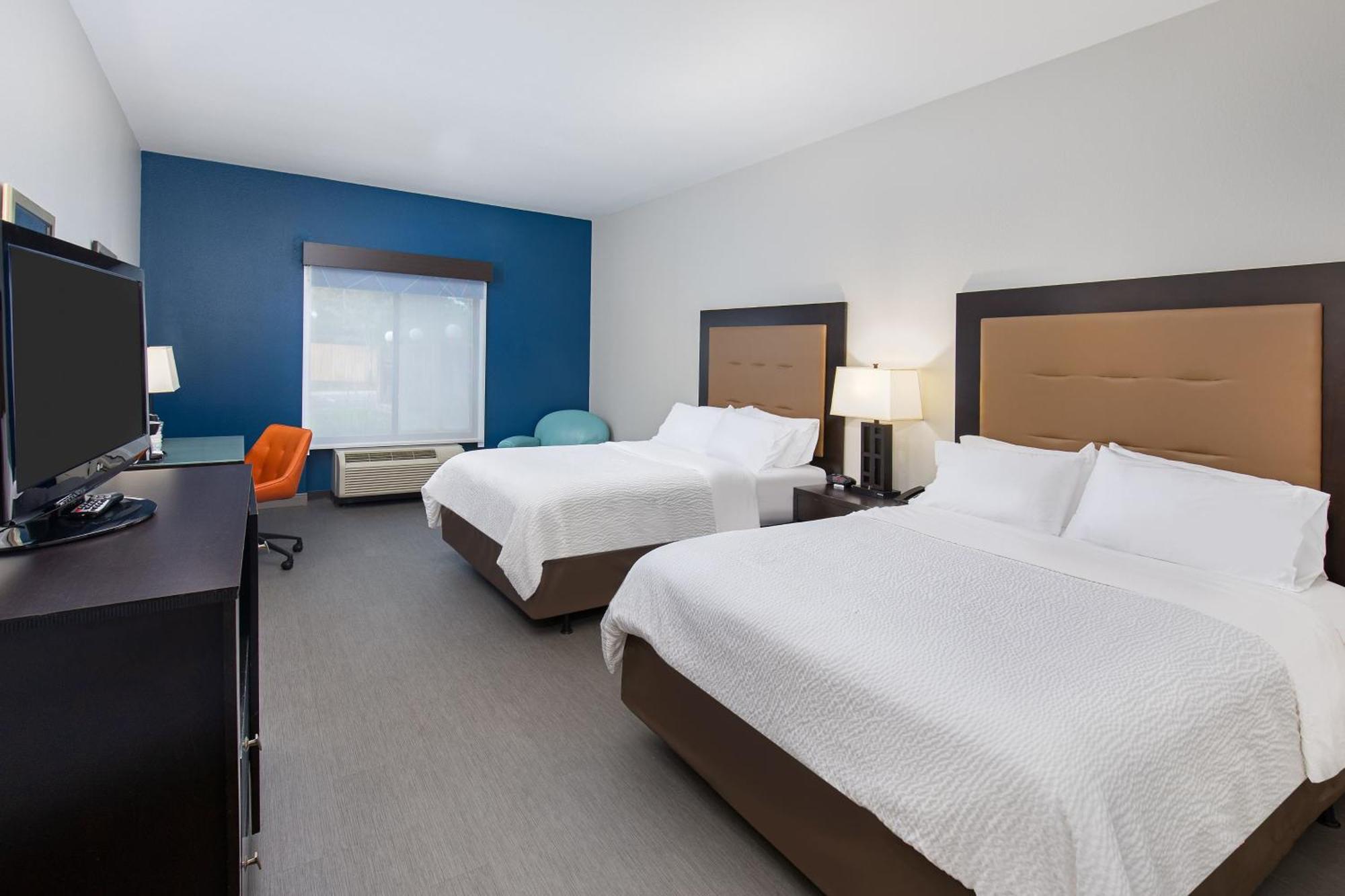 Holiday Inn Express & Suites - Cleveland Northwest By Ihg Dış mekan fotoğraf