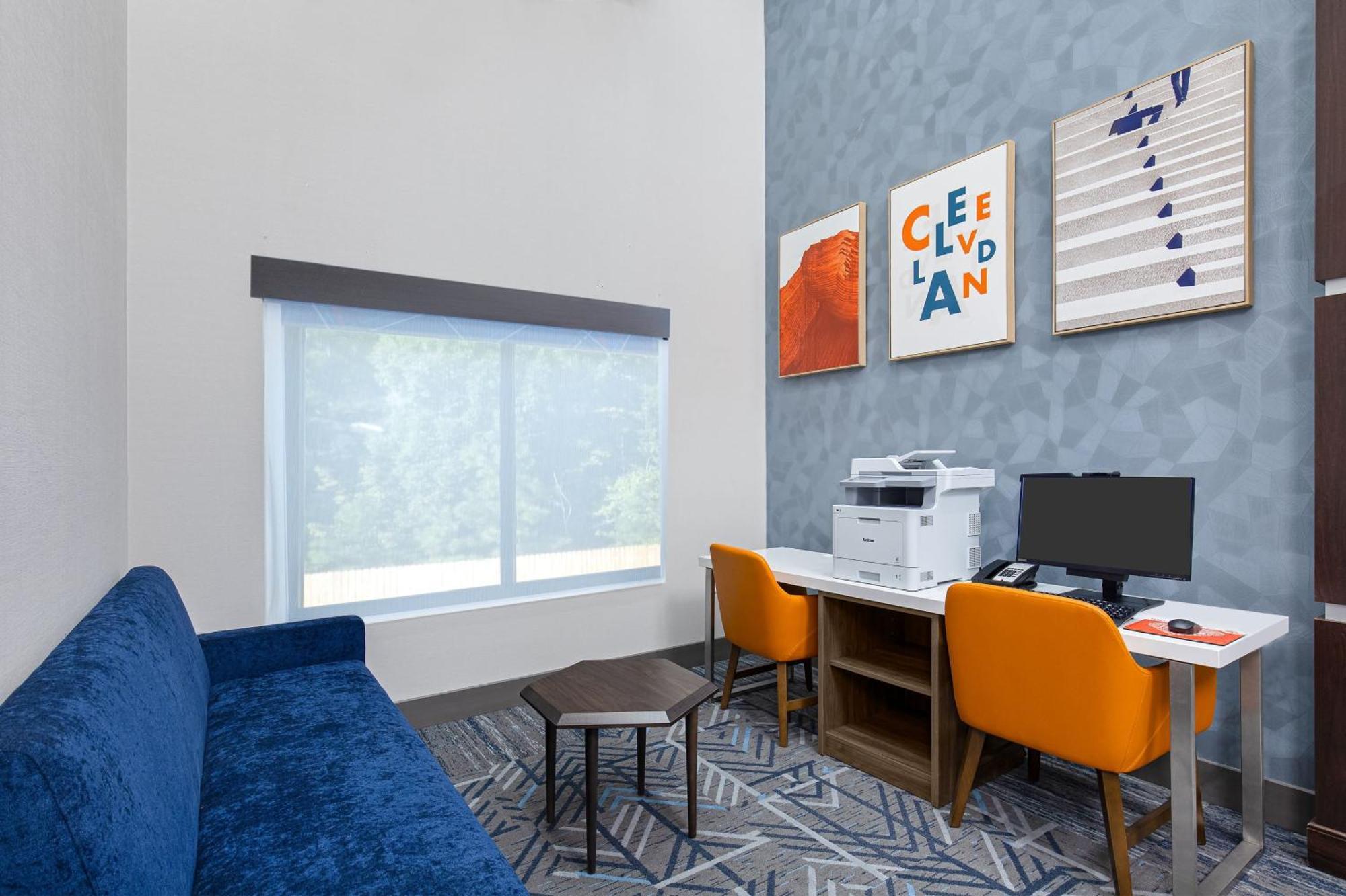 Holiday Inn Express & Suites - Cleveland Northwest By Ihg Dış mekan fotoğraf